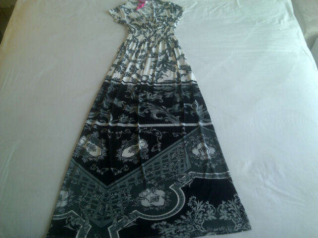 ***Beautiful Ladies Long Dress With Stunning Detail & Design***3 Colours***S, M, L***BRAND NEW***