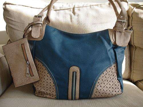 **Stunning Ladies Blue/Tan PU Leather Handbag With Coin Wallet**BEAUTIFUL PIECE***BRAND NEW***