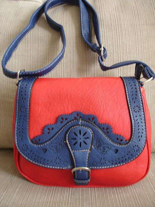 **Cute Ladies PU Leather Sling bags With Beautiful Detail & Design**2 Colours**BRAND NEW**