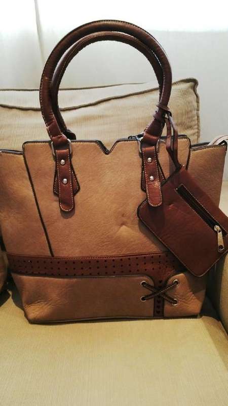 **Stunning Ladies Beige/Tan 3pc PU Leather Handbag Set**Beautiful Detail & Design**BRAND NEW**