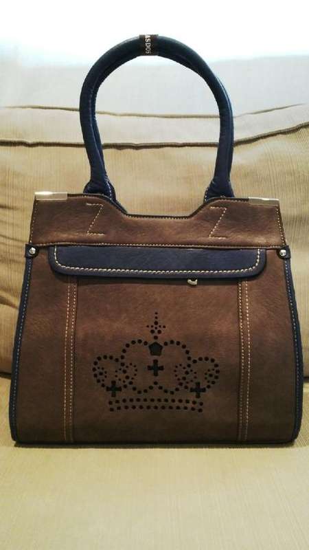 **Stunning Ladies Brown/Grey/Blue PU Leather Handbag With Beautiful Detail & Design**BRAND NEW**