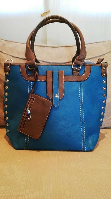 ***Stunning Ladies 2pc Blue/Grey PU Leather Handbag***BEAUTIFUL PIECE***BRAND NEW***