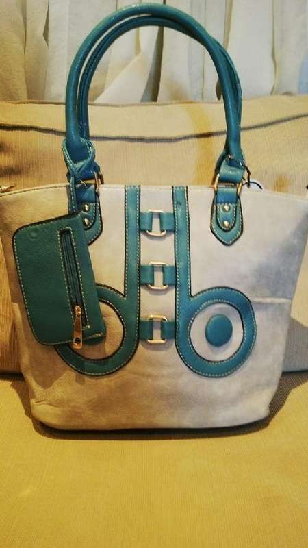 **Stunning Ladies LIGHT GREY/BLUE 3pc PU Leather Handbag Set**Beautiful Detail & Design**BRAND NEW**