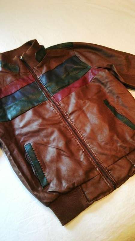 **Mens Tan Slim Cut Funky Design PU Leather Jacket With Fur Like Lining***XL ONLY**BRAND NEW**