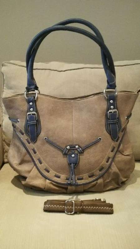 **NEW**Stunning Ladies CARAMEL/BLUE PU Leather Handbag With Beautiful Detail & Design***BRAND NEW**