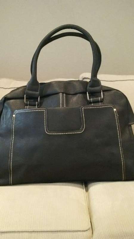 *Stunning BLACK Duffle Style PU Leather Travel Bag*63cm**Great Quality Piece*BEAUTIFUL**BRAND NEW**