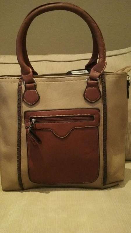 **Stunning Ladies PU Leather Handbag With Beautiful Detail & Design**5 Colours Avail**BRAND NEW**