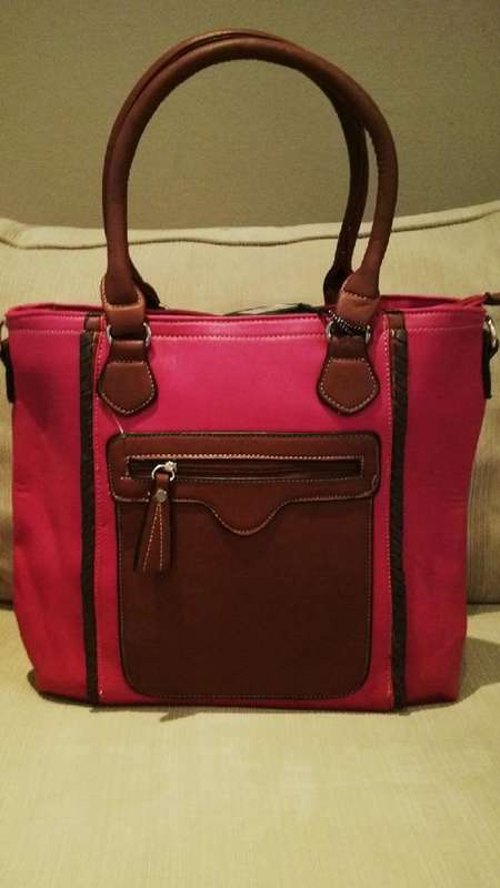 **Stunning Ladies Pink/Tan PU Leather Handbag With Beautiful Detail & Design**BRAND NEW**