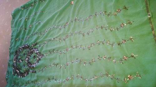 **BEAUTIFUL LADIES SARIE**LIGHT GREEN**STUNNING COLOUR**DONT PAY R1000 & MORE**LOW START**