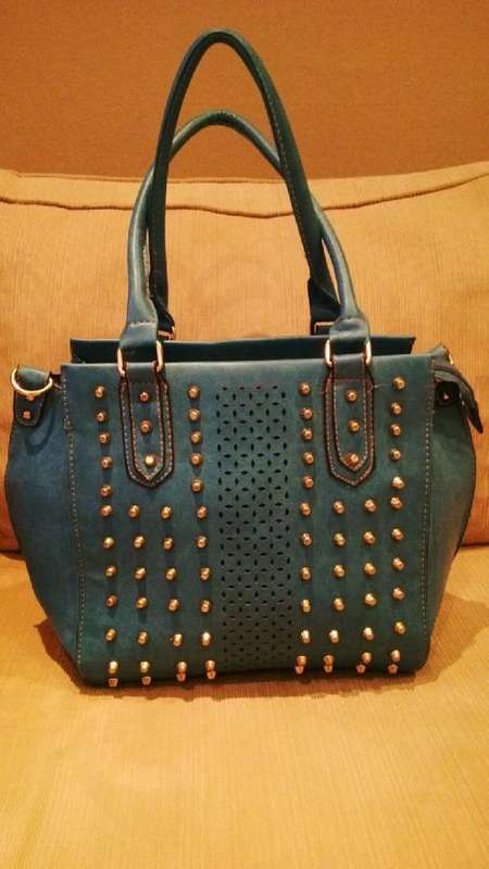 **NEW**Stunning Ladies BLUE PU Leather Handbag With Beautiful Detail & Design**NEW**PLS READ**