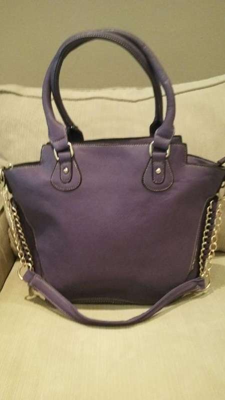 **NEW**Stunning Ladies PURPLE/GOLD PU Leather Handbag With Beautiful Detail & Design**BRAND NEW**