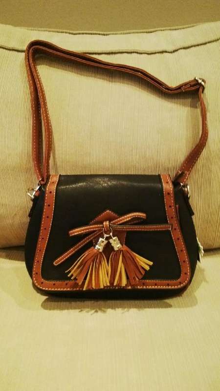 **Cute Ladies Black/Tan PU Leather Sling bags With Beautiful Detail & Design**BRAND NEW**