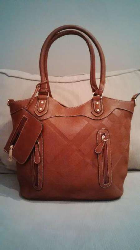 **NEW**Beautiful Ladies 3pc TAN PU Leather Handbag With Stunning Detail & Design**BRAND NEW**