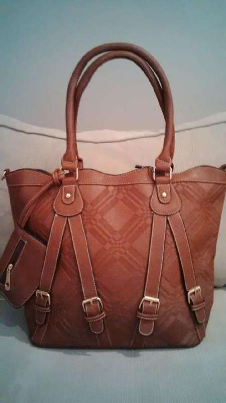 **NEW**Beautiful Ladies 3pc TAN PU Leather Handbag With Stunning Detail & Design**BRAND NEW**