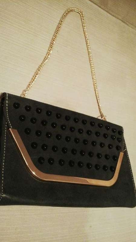**STUNNING**Ladies BLACK PU Leather Sling/Clutch Bag With Beautiful Detail & Design**BRAND NEW**