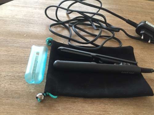 CLOUD 9 MINI HAIR IRON - EXCELLENT CONDITION - RETAILS FOR R2200