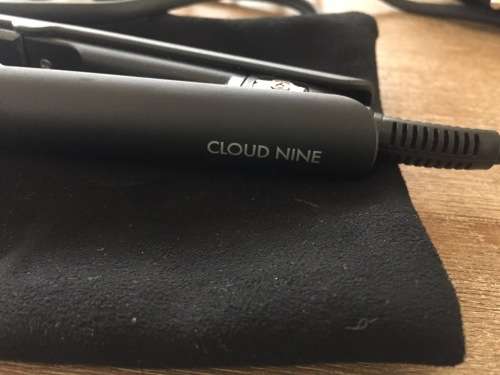 CLOUD 9 MINI HAIR IRON - EXCELLENT CONDITION - RETAILS FOR R2200