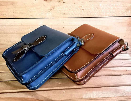 GENUINE LEATHER PETITE MESSENGER - VARIOUS COLOURS