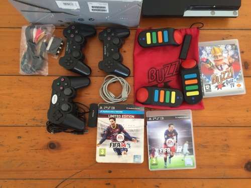 Great Condition PS3 up for sale, 320GB, 2 X ORIGINAL CONTROLLERS, 3 GAMES - PLS READ DESCRIPTION