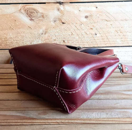 GENUINE LEATHER STRAP TOTE - MIDI