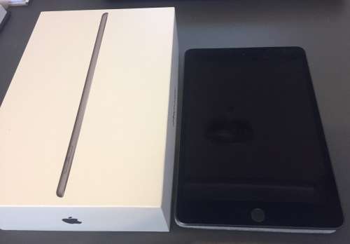 Ipad Mini 5 - 5th Generation - 64GB - WIFI - SPACE GRAY - Immaculate - Laut Folio Cover + Pencil