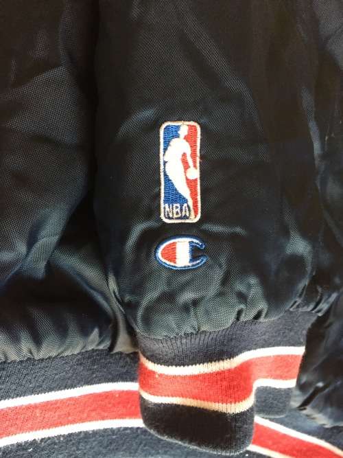 Vintage Cleveland Cavaliers Champion Jacket - XL (NBA) - Great Condition