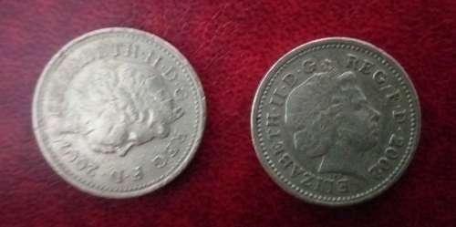 UK X2 1 POUND COINS