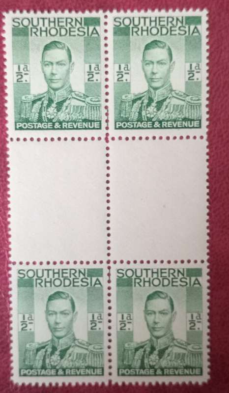 SOUTHERN RHODESIA 1937 SACC #42 1/2d GUTTER BOACK OF 4 GREEN MNH