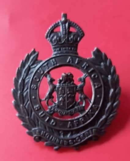 WW2 SOUTH AFRICAN CORPS OF ENGINEERS OFFICERS CAP BADGE LISTED IN (COLIN OWENS BOOK)