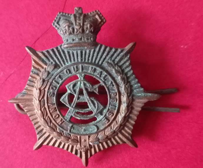 BRITISH -VICTORIAN ARMY SERVICE CORPS CAP BADGE