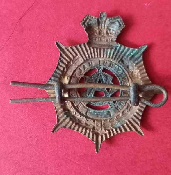 BRITISH -VICTORIAN ARMY SERVICE CORPS CAP BADGE