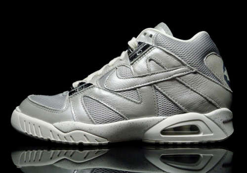 NIKE AIR TECH CHALLENGE III ¿FRENCH OPEN: METALLIC SILVER :SA/UK SIZE 8 adult size