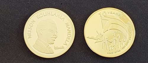 MANDELA GOLD PLATED MEDALLION 10YEARS OF FREEDOM