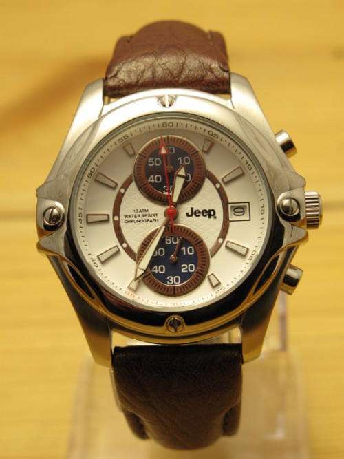 BRAND NEW - MENS JEEP WATCH LEATHER STRAP CHRONOGRAPH 10 ATM