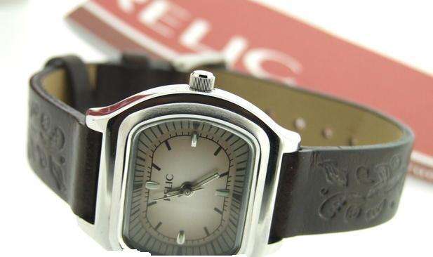 BRAND NEW & GENIUNE RELIC FOSSIL LADIES STUNNING DESIGNER WATCH