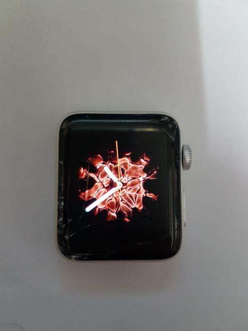 BARGIN! Apple Watch Series 2 42mm With Strap