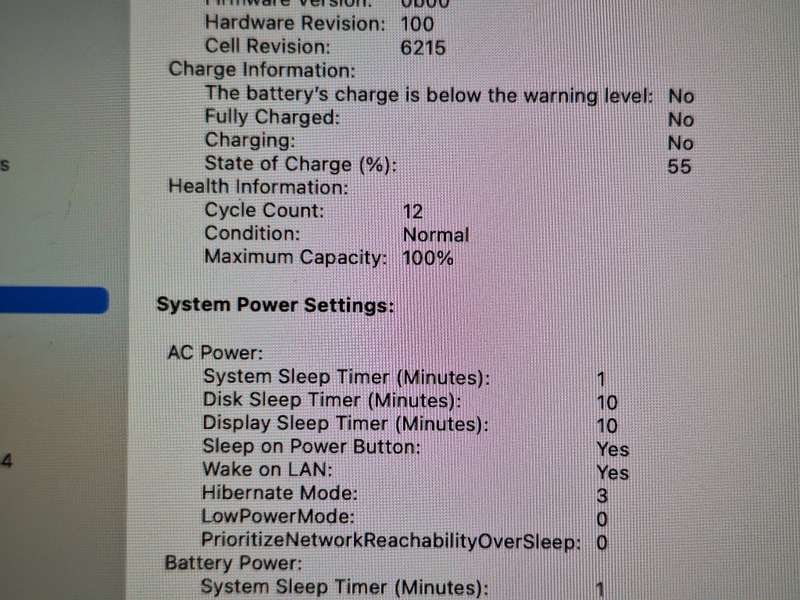 Macbook Air M2 512GB Space Grey 3 Year warrantee