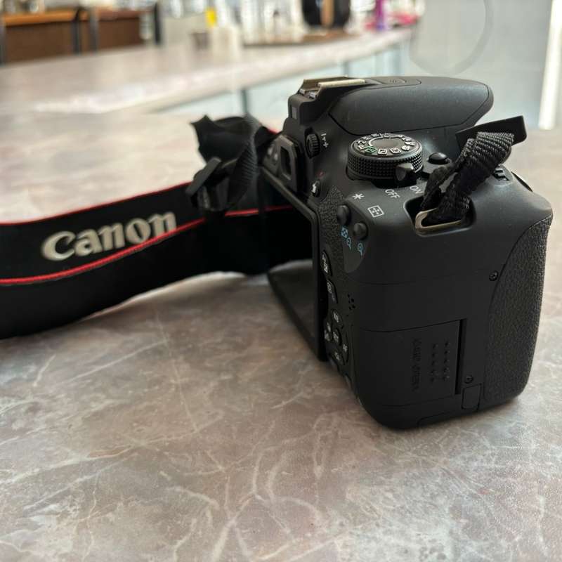 Canon 700D Camera + Extras