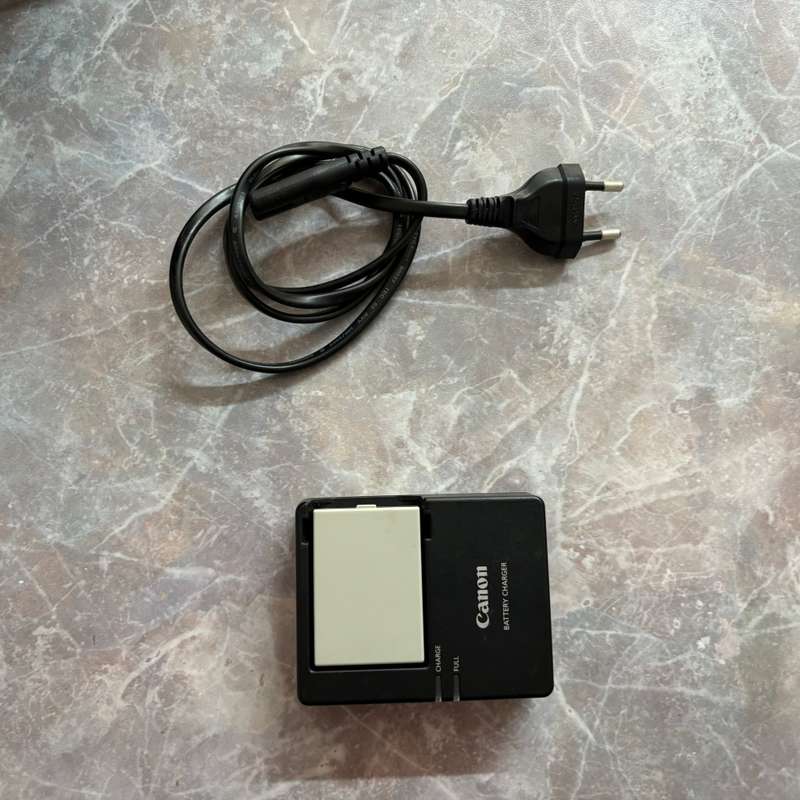 Canon 700D Camera + Extras