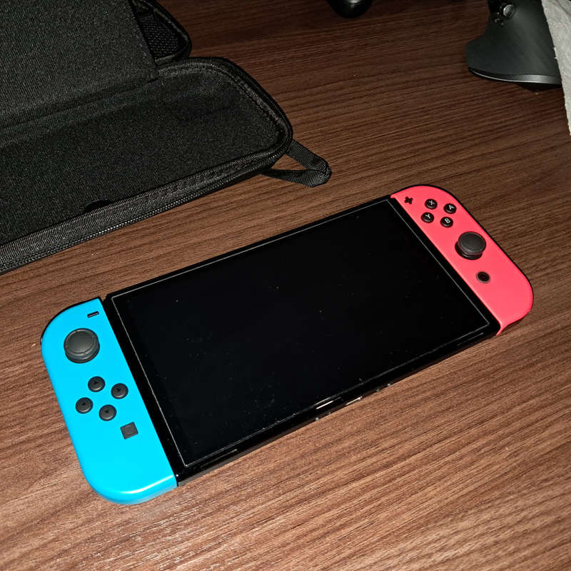 NINTENDO SWITCH OLED