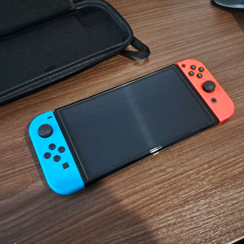 NINTENDO SWITCH OLED