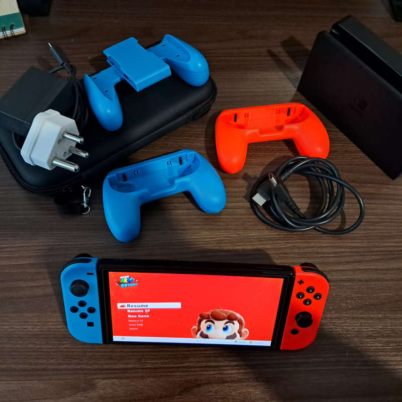 NINTENDO SWITCH OLED
