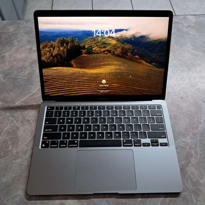 Macbook Air M1 | 16GB RAM | 256Gb SSD | US KEYBOARD | IN NEW CONDITION | 3Yr Warranty