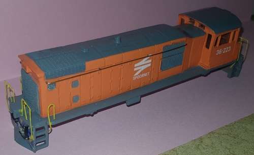 SPOORNET HO Class 36-200 GM-EMD Painted Diesel Locomotive Shell With LED Head Lights