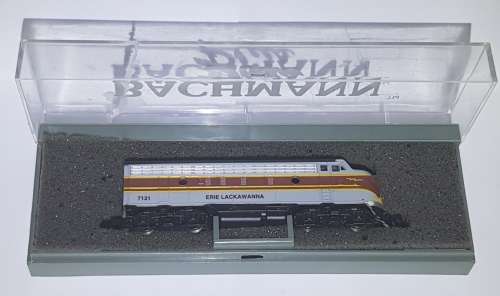 Bachmann Plus N Scale #7131 Erie Lackawanna F7A Diesel Locomotive - Original Box