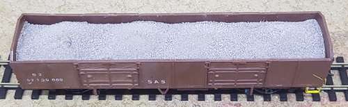 SAR HO B-2 Wagon With Stone Load - Kadee Couplers - Runs on 12mm Track
