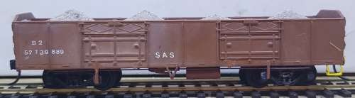 SAR HO B-2 Wagon With Stone Load - Kadee Couplers - Runs on 12mm Track