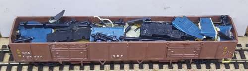 SAR HO BAD Wagon With Scrap Load - Kadee Couplers - Runs on 12mm Track
