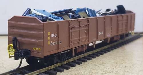 SAR HO BAD Wagon With Scrap Load - Kadee Couplers - Runs on 12mm Track