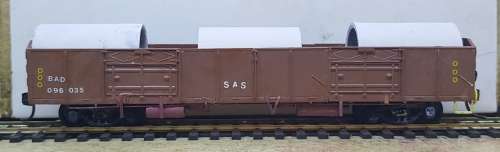 SAR HO BAD Wagon With Concrete Pipe Load - Kadee Couplers - Runs on 12mm Track